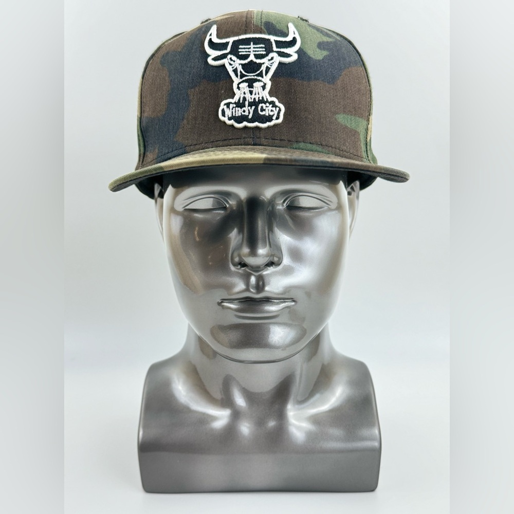 New Era Chicago Bulls Windy City Hardwood Classics NBA Camo Basketball Cap 7 3/8 - Picture 3 of 11